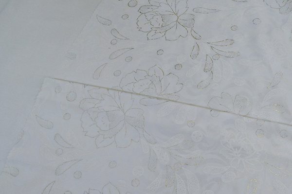 پارچه چادر سفید طرح ابریشمی ژاپن گلدار